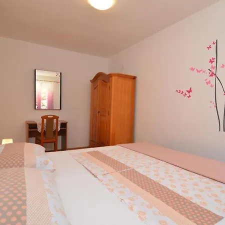 Apartment Baradic Petrcane